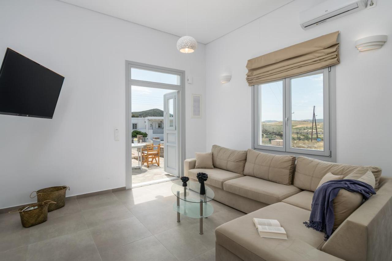 Sea, Sunset & Garden View Parasporos Houses, Milos