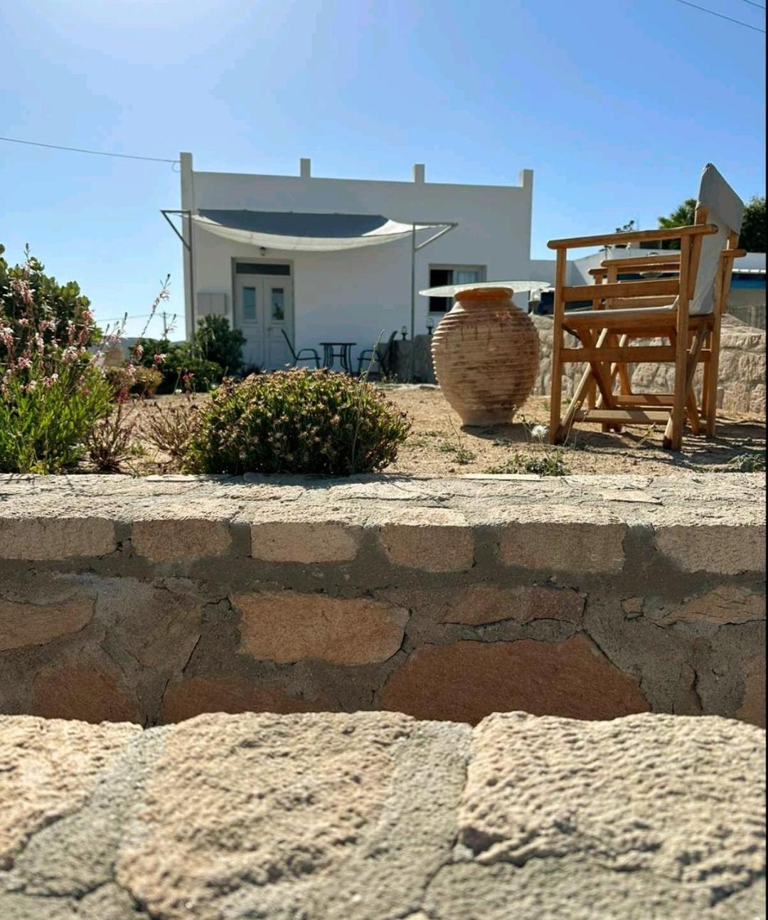 Sea, Sunset & Garden View Parasporos Houses, Milos Apartment Adamantas (Milos)